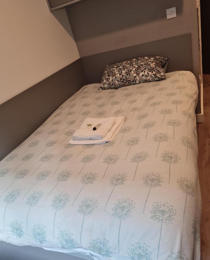 Ensuite For Ireland Students Only, - Sk *